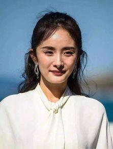 带满的明星,揭秘娱乐圈璀璨明星背后的故事