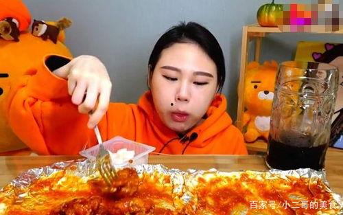 网红明星吃炸鸡,网红明星的美食狂欢之旅
