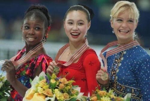 在娱乐圈吃瓜爆红,吃瓜爆红背后的秘密